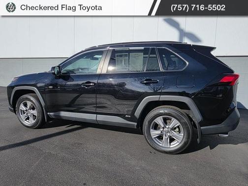 2022 Toyota RAV4 Hybrid XLE