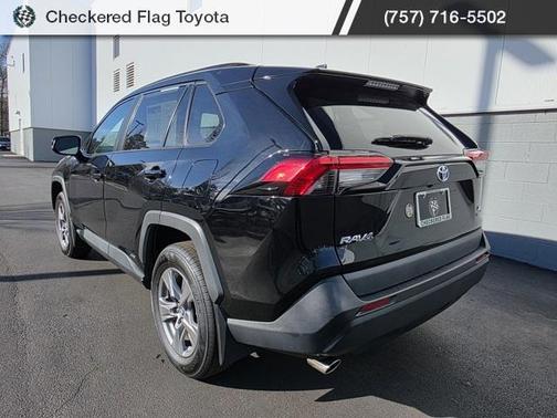 2022 Toyota RAV4 Hybrid XLE