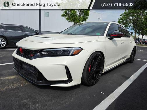 Championship White 2024 Honda Civic Type R