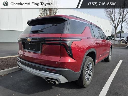 2024 Chevrolet Traverse LT