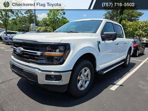 Oxford White 2024 Ford F-150 XLT