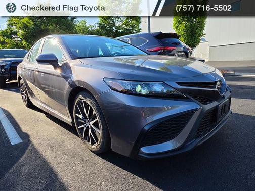 Predawn Gray Mica 2024 Toyota Camry SE