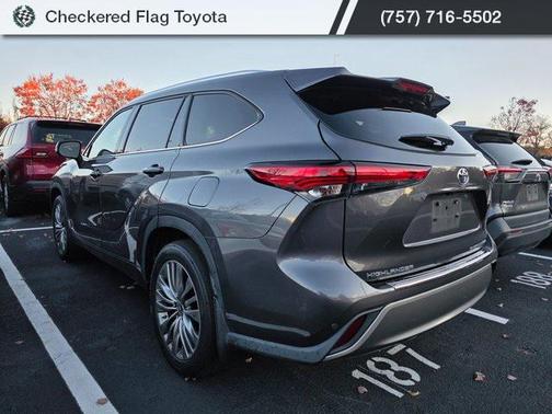 2022 Toyota Highlander Platinum