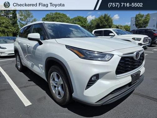 2023 Toyota Highlander LE