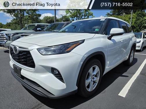 2023 Toyota Highlander LE