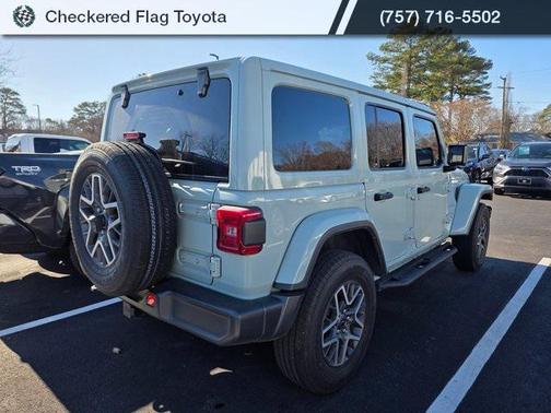 2024 Jeep Wrangler 4-Door Sahara 4x4