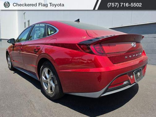 Ultimate Red 2023 Hyundai SONATA SE