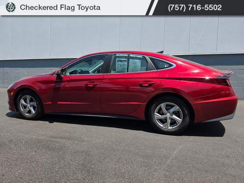 Ultimate Red 2023 Hyundai SONATA SE