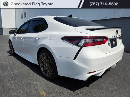 Ice Cap 2023 Toyota Camry SE