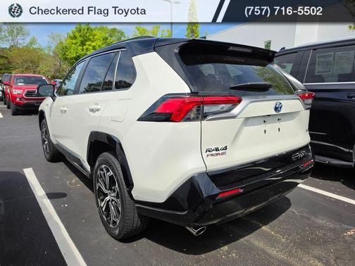 Blizzard Pearl/Midnight Black Metallic 2022 Toyota RAV4 Prime XSE