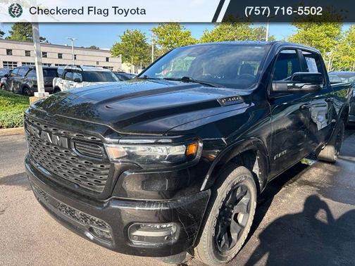 Diamond Black Crystal Pearlcoat 2025 RAM 1500 Big Horn/Lone Star