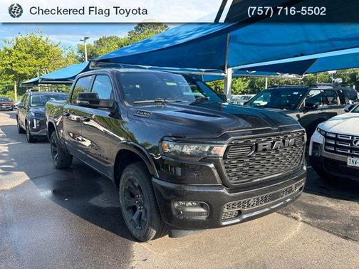 Diamond Black Crystal Pearlcoat 2025 RAM 1500 Big Horn/Lone Star