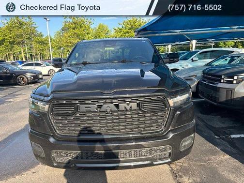 Diamond Black Crystal Pearlcoat 2025 RAM 1500 Big Horn/Lone Star