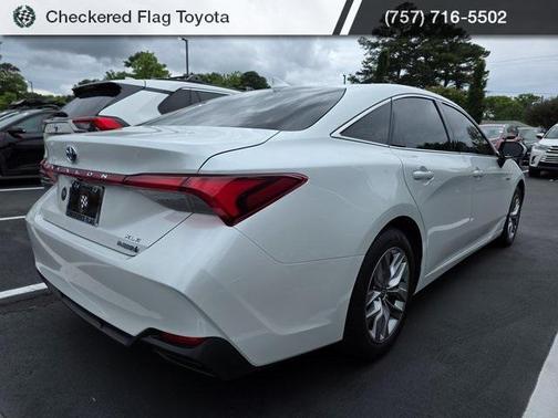2021 Toyota Avalon Hybrid XLE Plus
