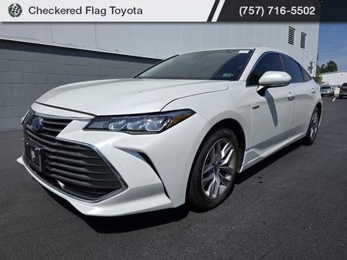 2021 Toyota Avalon Hybrid XLE Plus