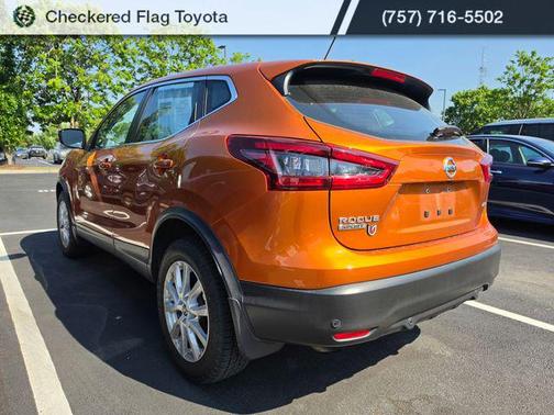 Monarch Orange Metallic 2022 Nissan Rogue Sport S