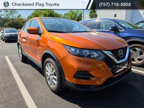 Monarch Orange Metallic 2022 Nissan Rogue Sport S