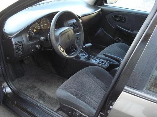 2001 Saturn SL 2