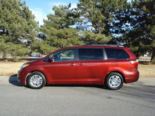 2015 Toyota Sienna XLE