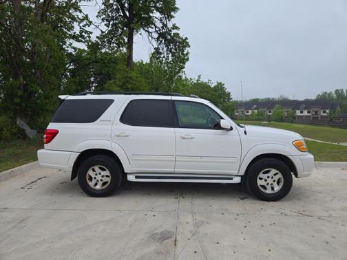 2001 Toyota Sequoia Limited