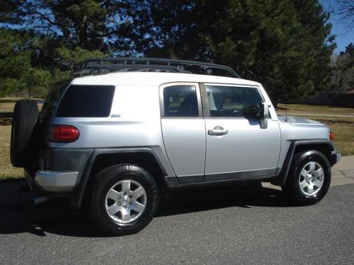 Silver 2008 Toyota FJ Cruiser