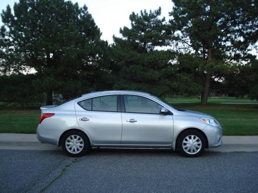 2014 Nissan Versa 1.6 SV