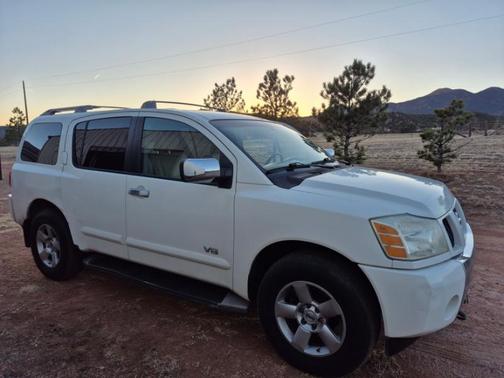 2005 Nissan Armada SE