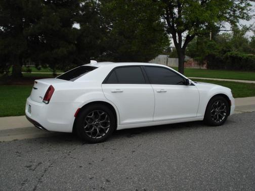 2016 Chrysler 300 S