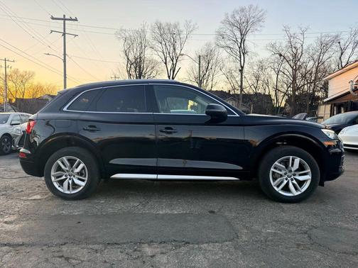 2020 Audi Q5 45 Premium