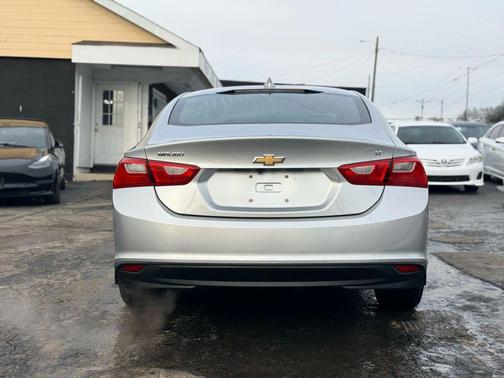 2017 Chevrolet Malibu 1LT