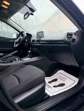 2016 Mazda Mazda3 i Touring