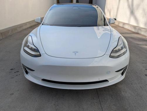2020 Tesla Model 3 Standard Range Plus