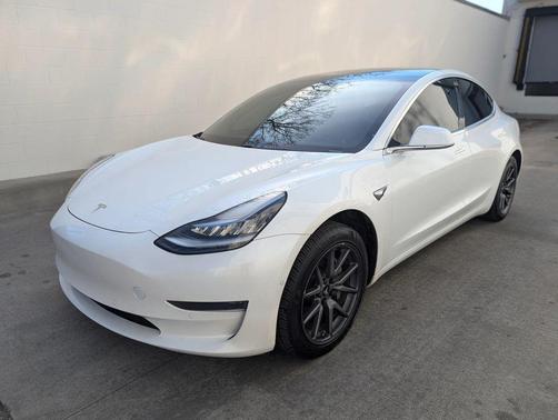 2020 Tesla Model 3 Standard Range Plus