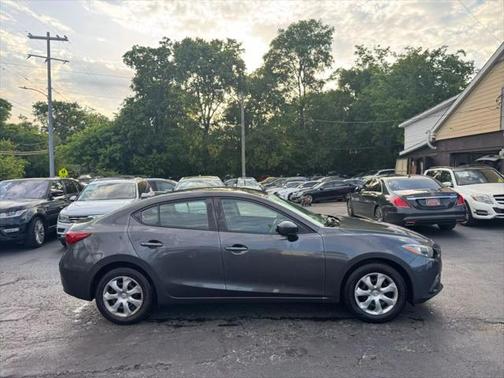 2015 Mazda Mazda3 i SV