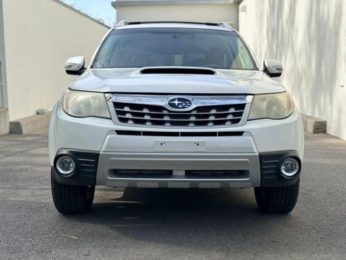 Satin White Pearl 2012 Subaru Forester 2.5X Touring