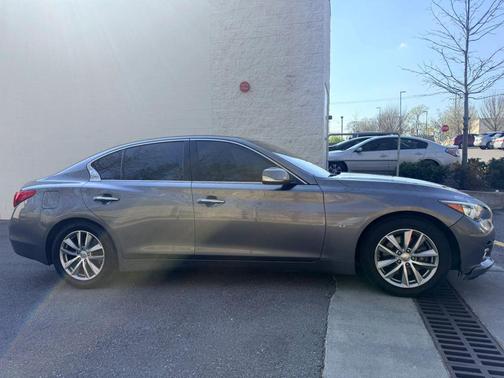 2015 INFINITI Q50 Premium