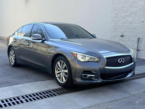 2015 INFINITI Q50 Premium