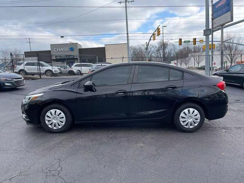 2017 Chevrolet Cruze LS