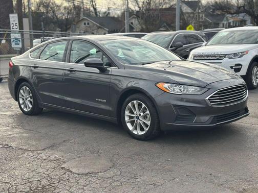 2019 Ford Fusion Hybrid SE