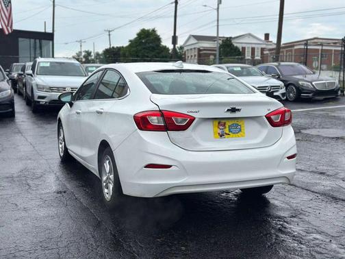 2018 Chevrolet Cruze LT