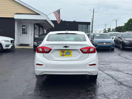 2018 Chevrolet Cruze LT