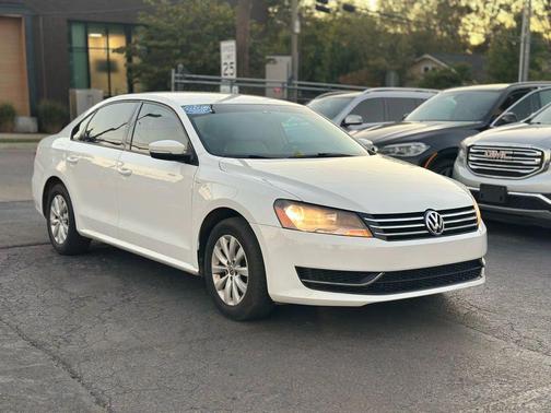 2014 Volkswagen Passat 1.8T S