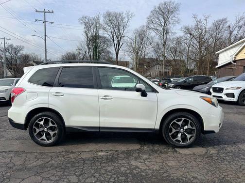 2014 Subaru Forester 2.0XT Touring