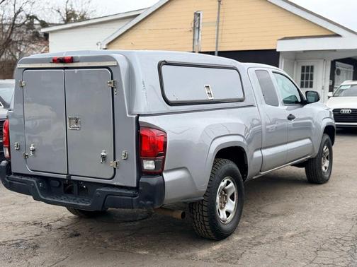 2019 Toyota Tacoma SR