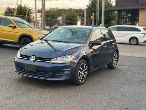 2015 Volkswagen Golf Auto TSI SE