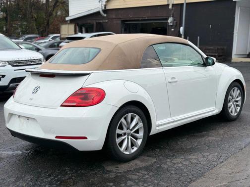 2013 Volkswagen Beetle 2.0L TDI
