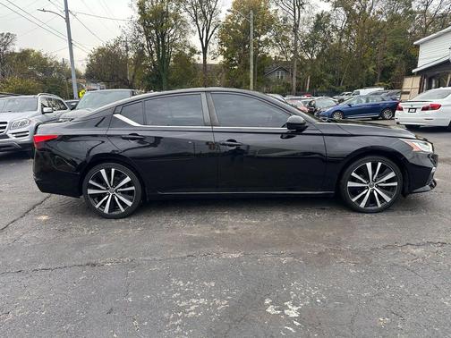 2020 Nissan Altima SR FWD