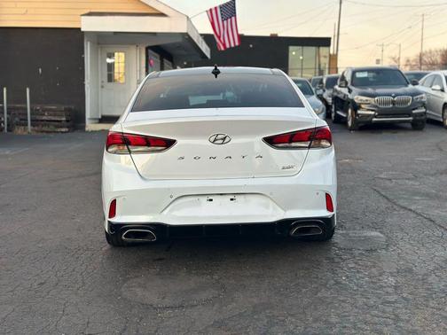 2019 Hyundai SONATA Limited 2.0T