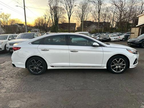 2019 Hyundai SONATA Limited 2.0T