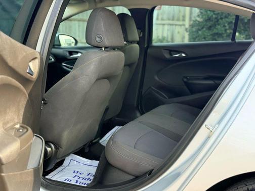 2018 Chevrolet Cruze LS